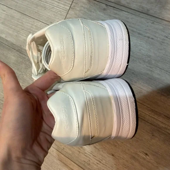 Gucci Off-White Leather Sneakers - Picture 4 of 5